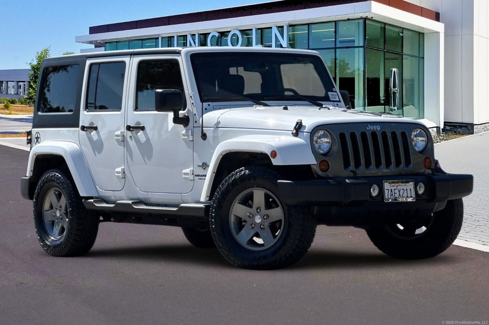 2013 Jeep Wrangler — side profile view