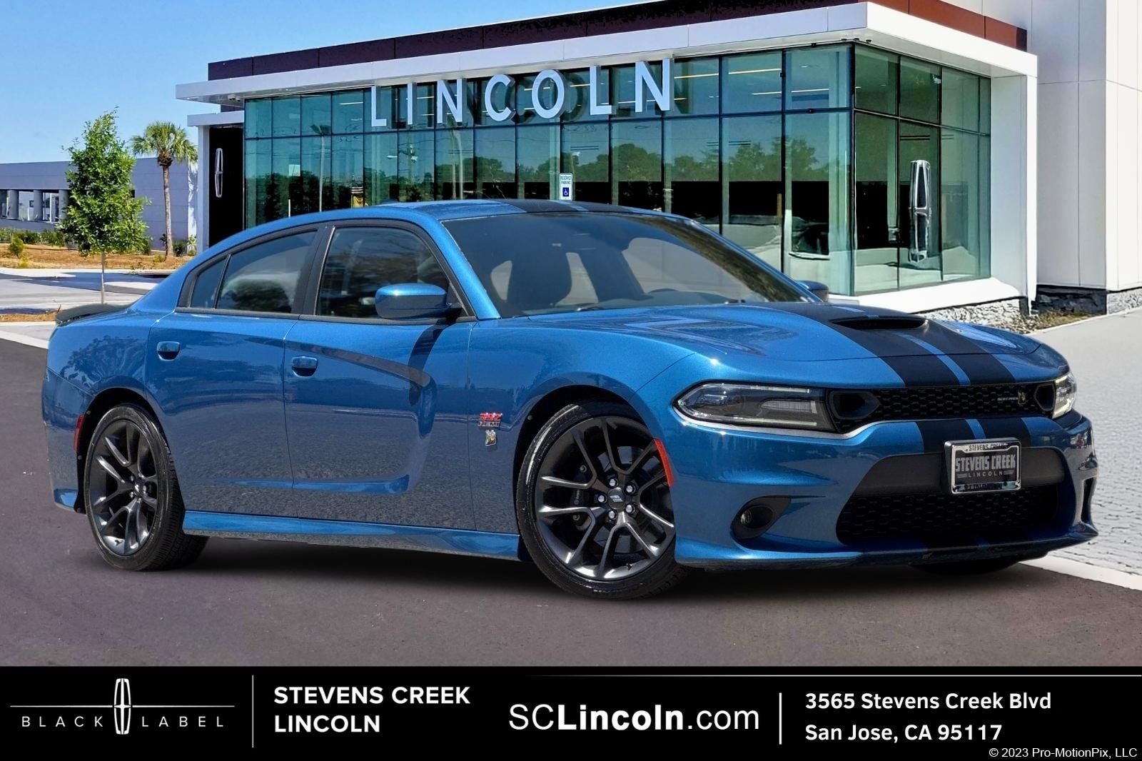 2020 Dodge Charger R/T Scat Pack in Frostbite — front three-quarter view
