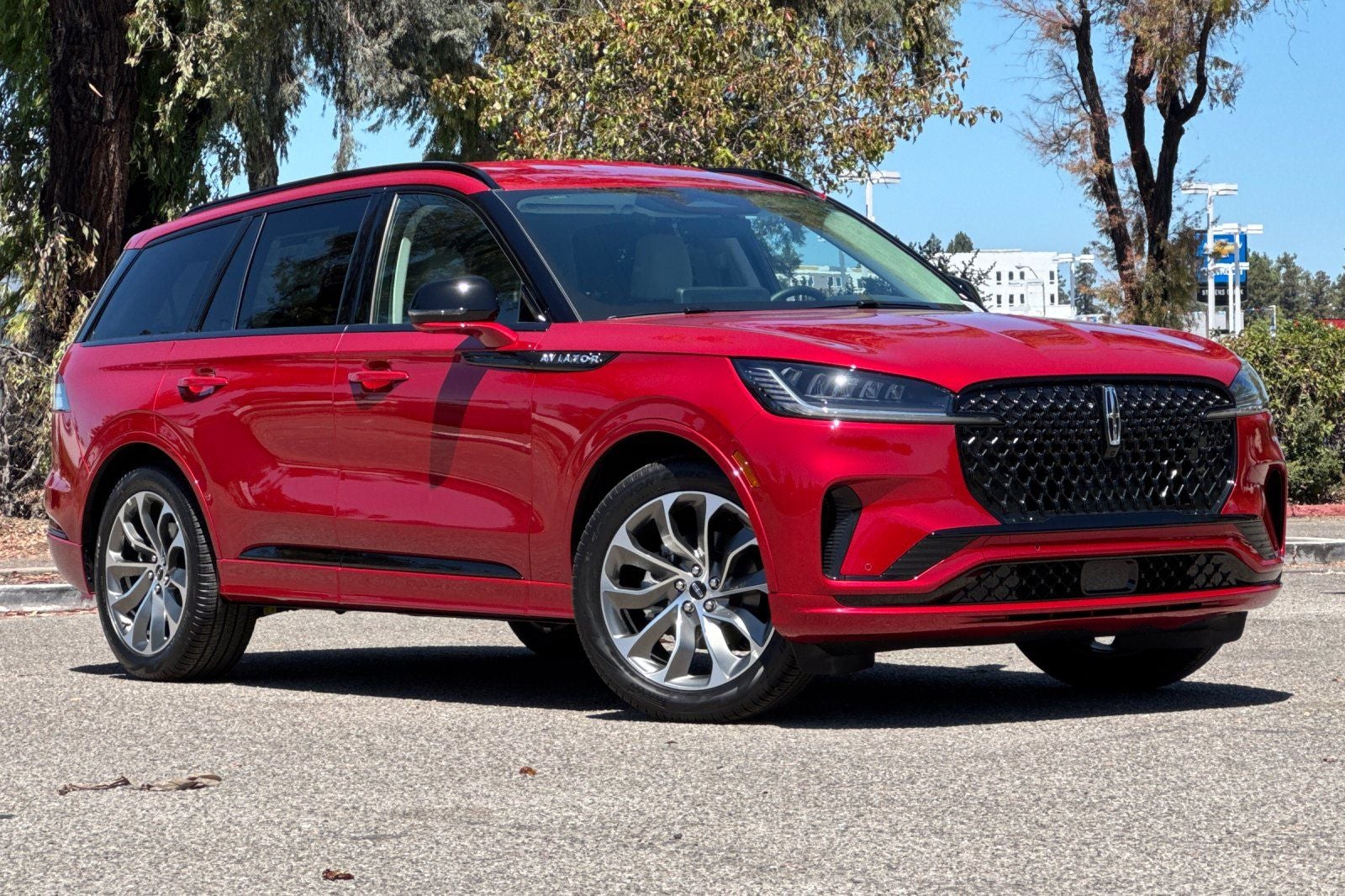 2026 Lincoln Aviator — side profile view