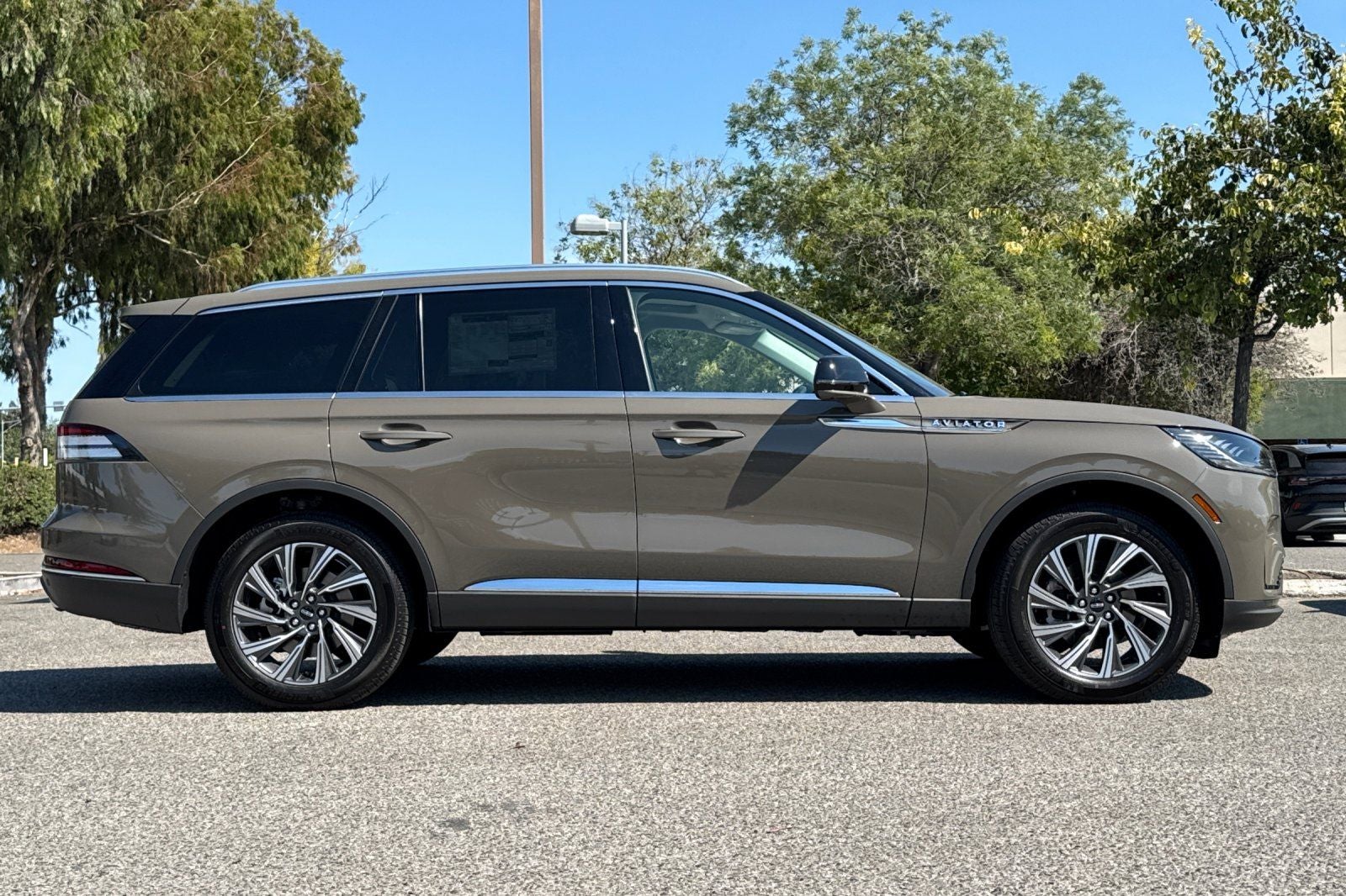 2026 Lincoln Aviator — rear three-quarter view