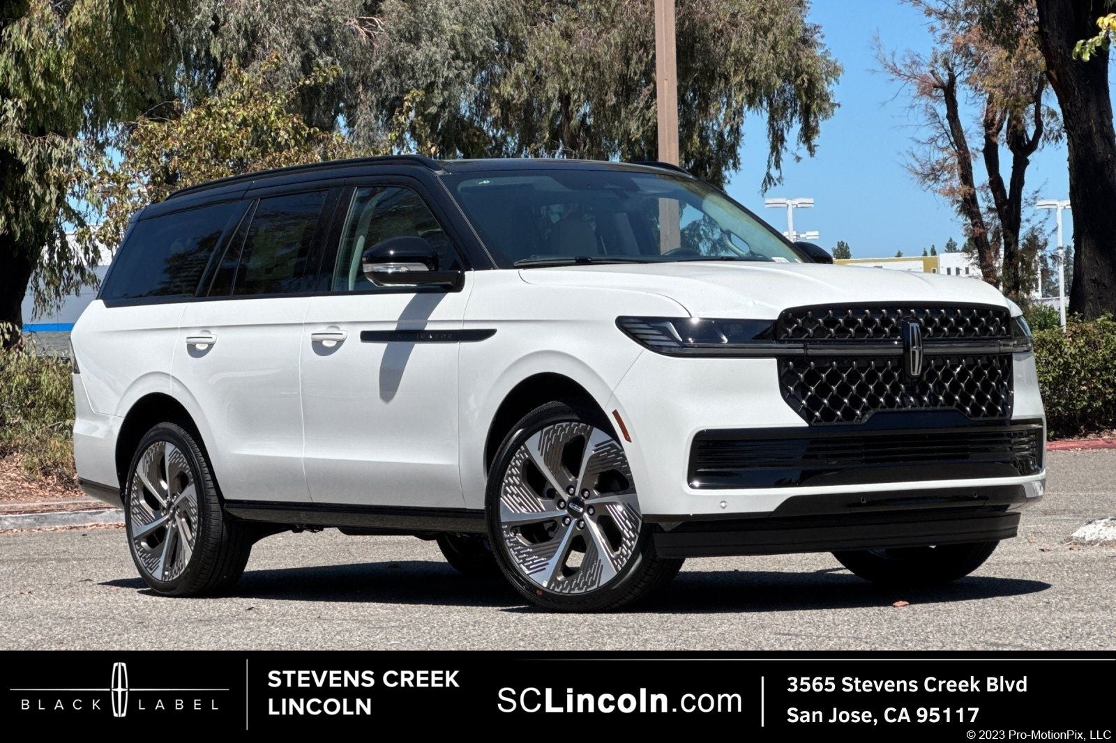 2026 Lincoln Navigator Black Label in White Metallic — front three-quarter view