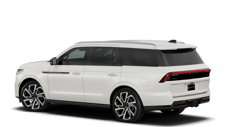 2027 Lincoln Navigator — side profile view