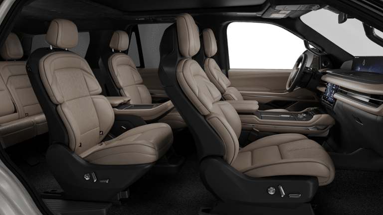 2027 Lincoln Navigator — detail view