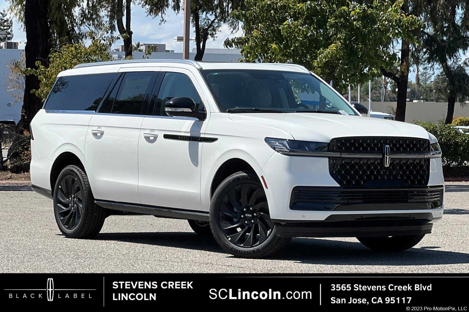 2026 Lincoln Navigator L Black Label in Star White Metallic Tri-Coat — front three-quarter view