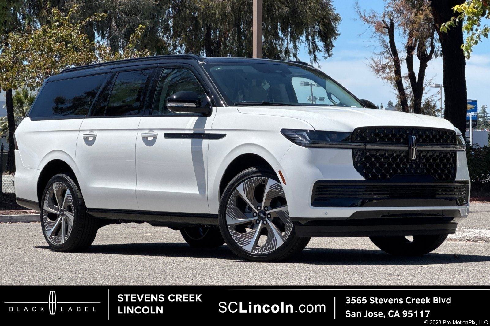 2026 Lincoln Navigator L Black Label in Star White Metallic Tri-Coat — front three-quarter view