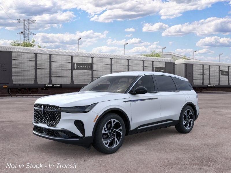 2026 Lincoln Nautilus Premiere in White Platinum — front three-quarter view