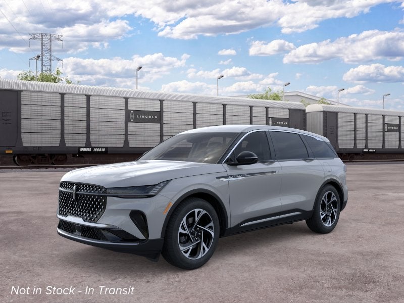 2026 Lincoln Nautilus Premiere in Gray — front three-quarter view