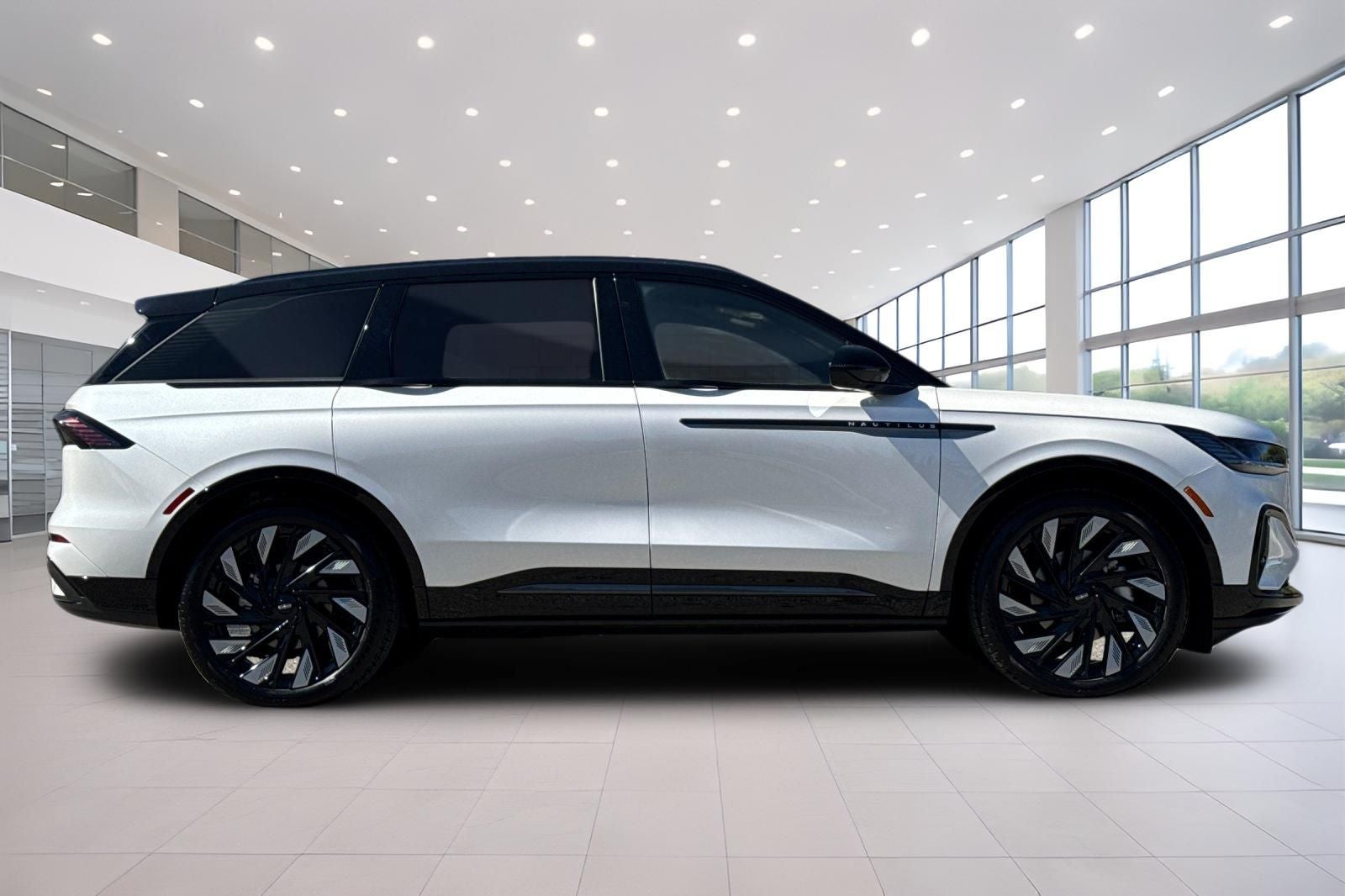2026 Lincoln Nautilus — rear three-quarter view