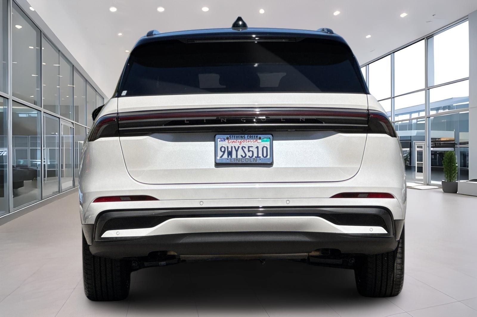 2026 Lincoln Nautilus — detail view